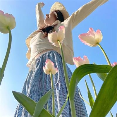 闪婚后,大叔每天狂宠我